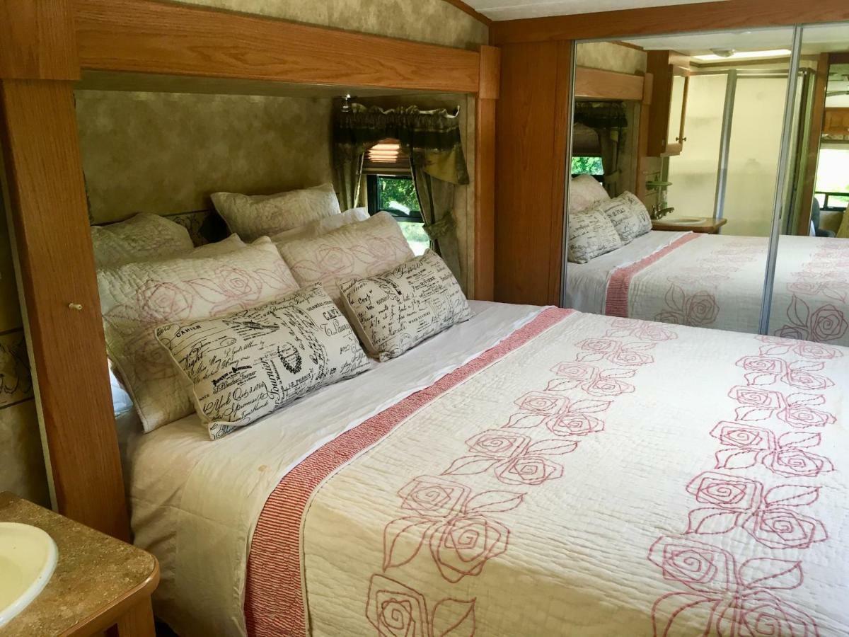 The Camel, Raio Glampervan Pukenui Apartment ภายนอก รูปภาพ